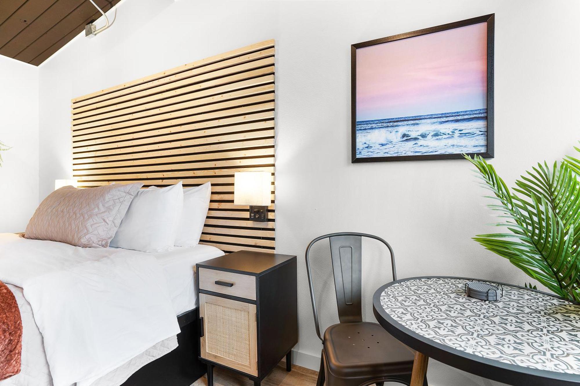 South Bay Inn ウェストポート エクステリア 写真